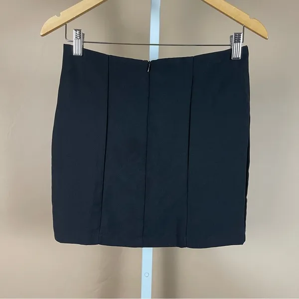 Women's Large Goth Grunge Slit Metal Grommets Mini Skirt - Image 2