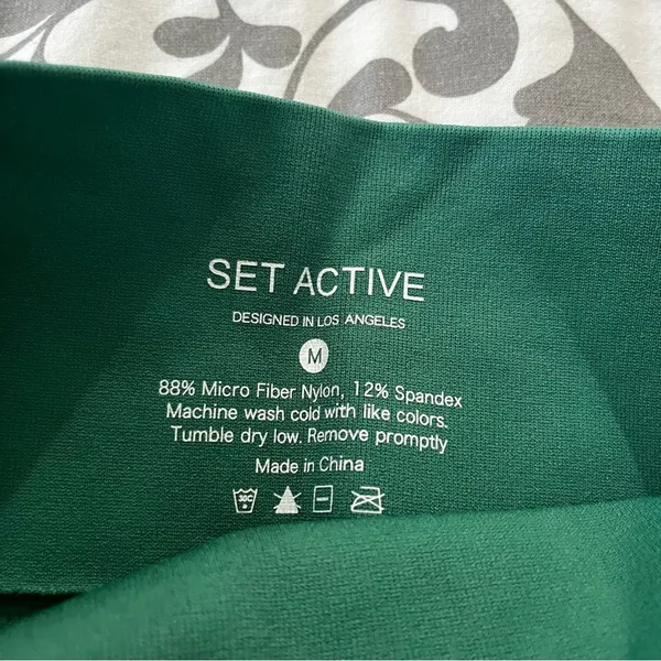 Set active seamless high rise leggings size medium - Image 5