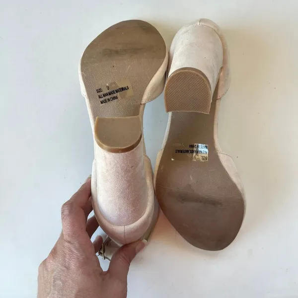 Lulu's Ankle Strap Block Heels Womens Shoes Size 9 Blush Pink Gold Faux Suede - Image 7