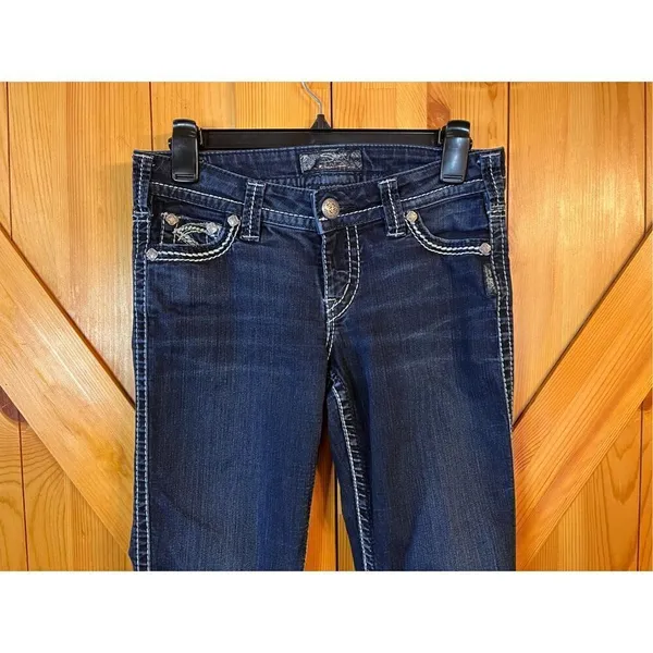 Silver Jeans Frances 18" womens size 28 x 33 distressed bootcut dark wash (3327) - Image 3