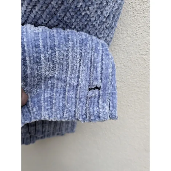 Christian Siriano Women's Sweater Soft Blue Size Medium - Image 2