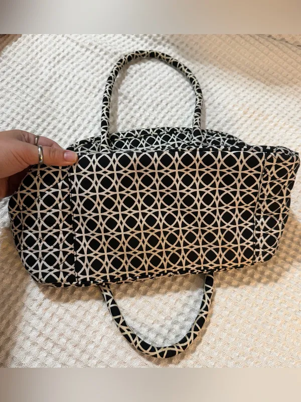 Vera Bradley Black & White Insulated Lunch Bag - Image 5
