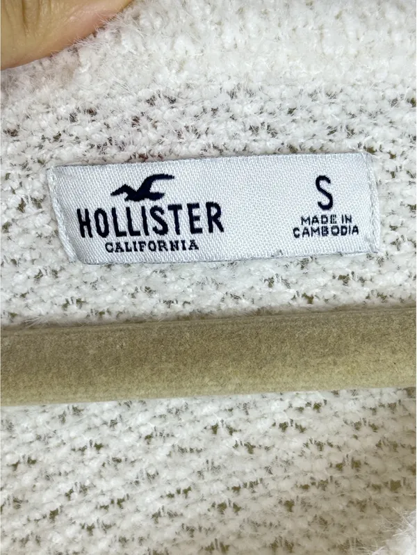 Butter Soft Fuzzy Knit V Neck Balloon Sleeve Sweater Ivory Hollister S Cozy - Image 2