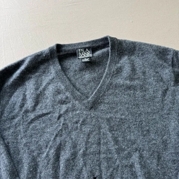 Vintage JoS. A. Bank V-Neck Cashmere Sweater - Image 5