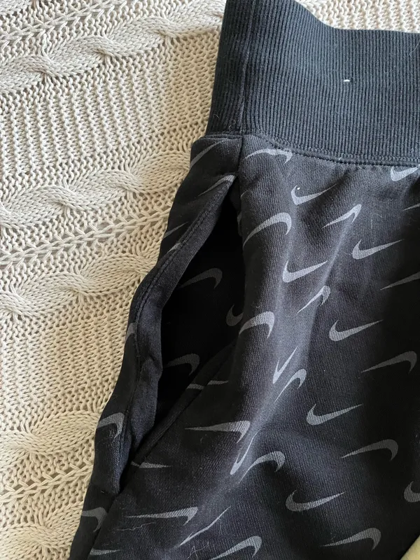RARE Nike Cloth Terry Shorts - Image 4
