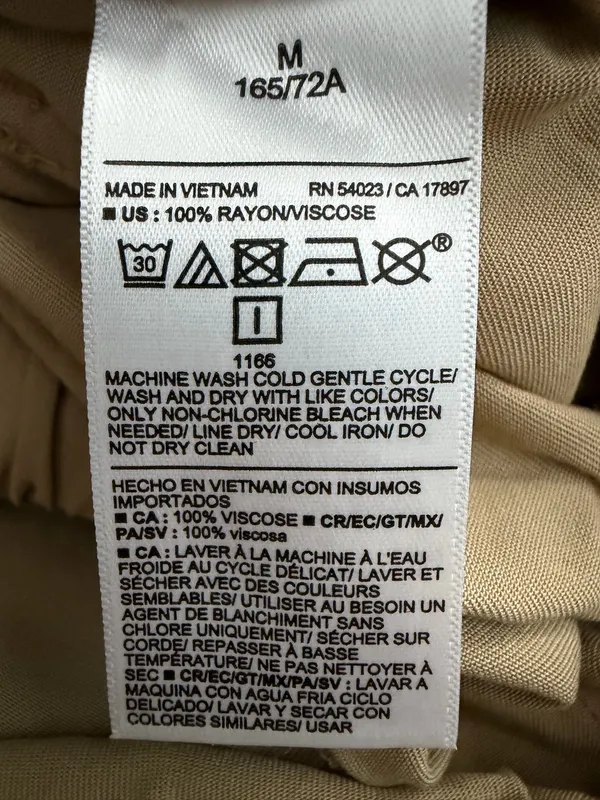 Old Navy Women’s Khaki Drawstring Athletic Shorts - Image 5