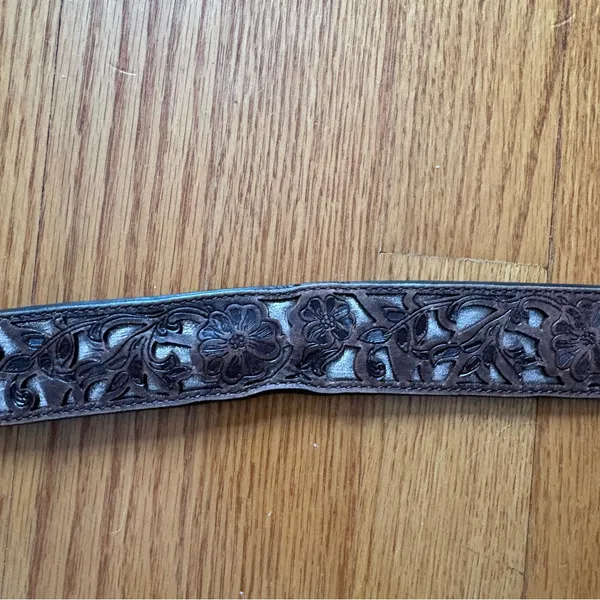 Shyanne Brown Leather Embroidered Belt Rose Gold Details XL Etched Flower - Image 5