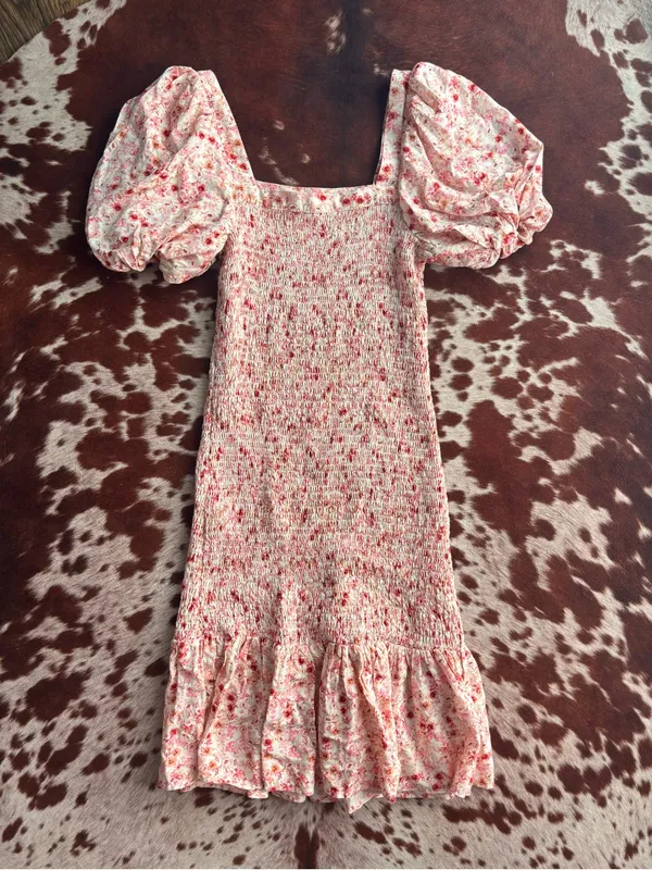 Smocked Pink Floral Puff-Sleeve women's Dress‎ - Image 3