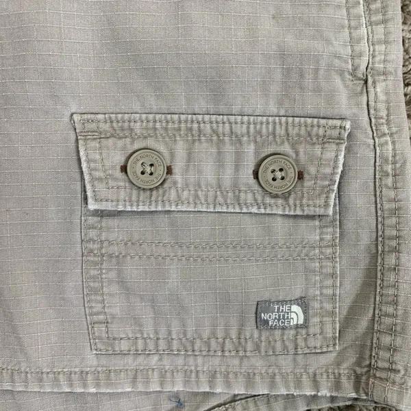North Face 4” gray chino size 4” outdoor hiking shorts - Image 4