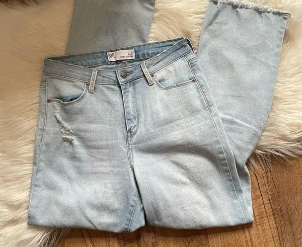 RSQ Sydney Crop Flare Jeans - Image 4