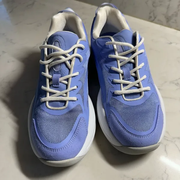 Easy Spirit Blue and White Athletic Shoes with Cushioned Sole - Image 6