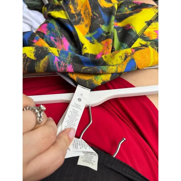 Lululemon Wunder Train High-Rise Shorts 4 inch nwt 16 - Image 3