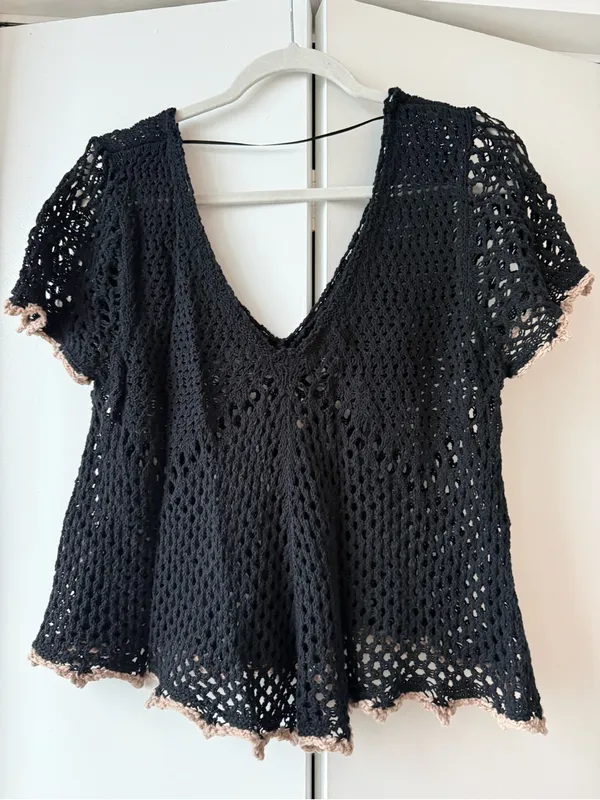 Free People Black Open-Knit V-Neck Crochet Top - Image 6