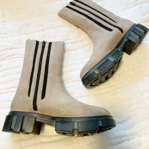 FREE PEOPLE Brooks Chelsea Boots in grey Lug Sole size‎ 37 NWT - Image 3