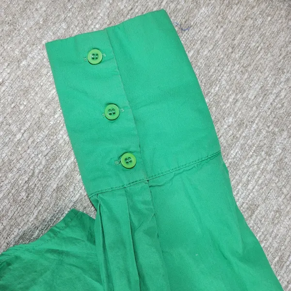 White Fox Short 2 Piece Set Womens S/M Green Button Up Oversized Top Pull On - Image 9