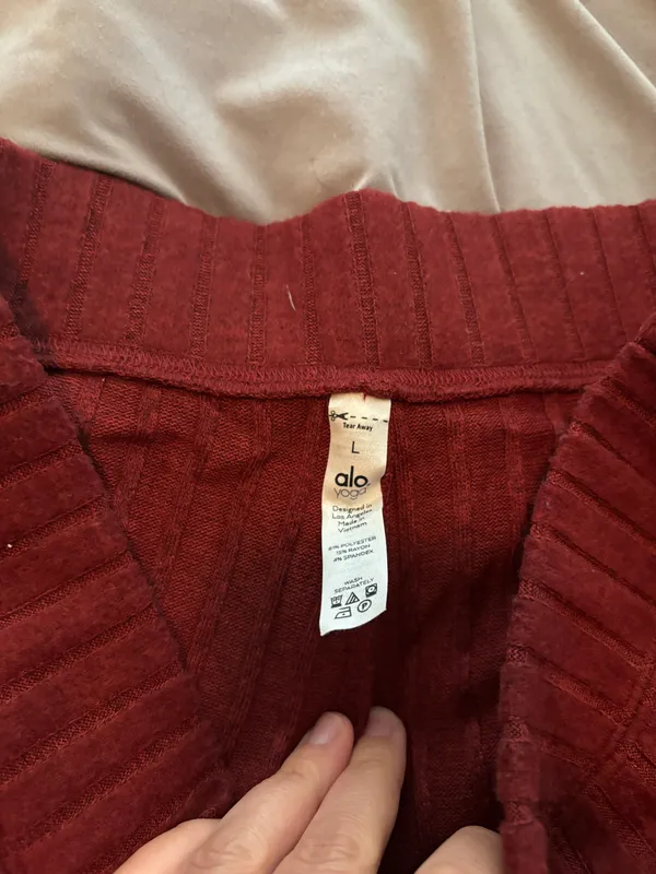 Alo Ribbed Take Comfort Short - Image 4