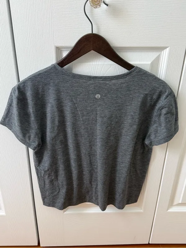 Lululemon Short Notice Tee in Heathered Black - Image 3