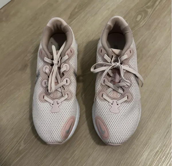 Women’s Nike Running Shoes - Image 2