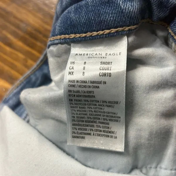 American‎ Eagle Mom Jeans Size 8 Short - Image 8