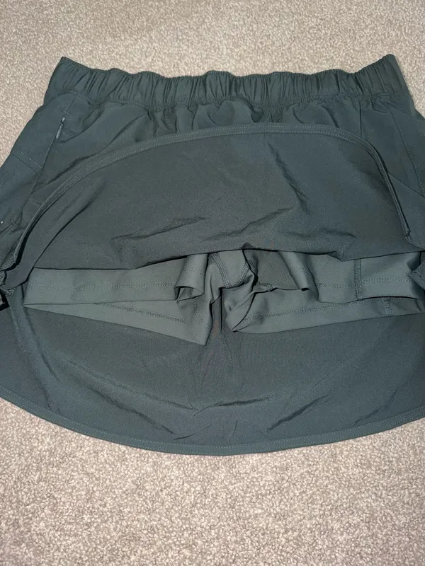 Old Navy Athletic Skort with Elastic Waistband - Image 2