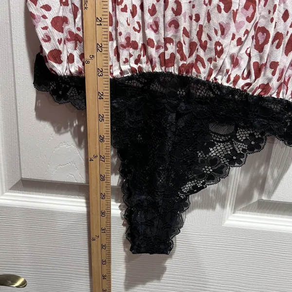 Free People Intimately Ivory Combo Leopard Heart Print Bodysuit M Medium NWT - Image 10