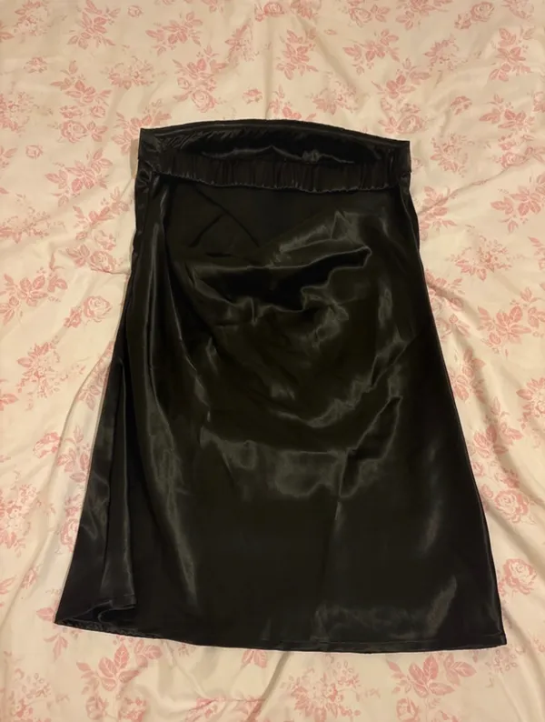 Black satin strapless dress Size M - Image 2