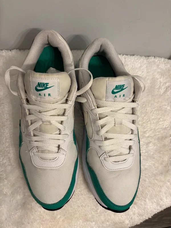 Green and white Nike Sz. 12 athletic or casual running shoes - Image 4
