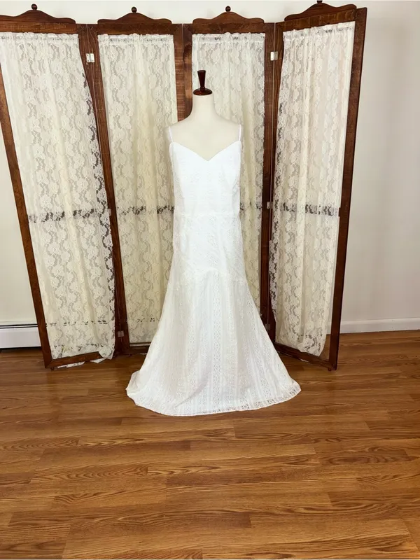 Gorgeous New Galina by David’s Bridal Crochet Lace Slip Wedding Gown - Image 4