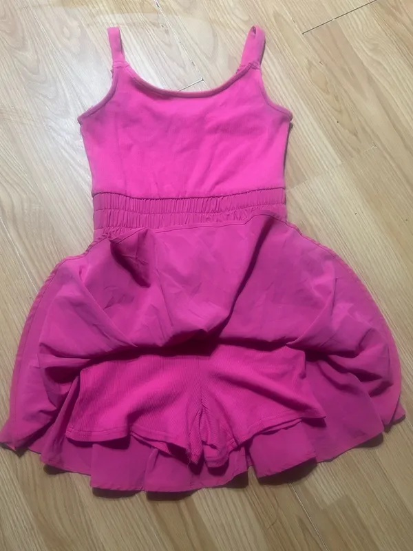 3/20 Size Small pink ladies athletic wear tennis dress(shorts) - Image 6