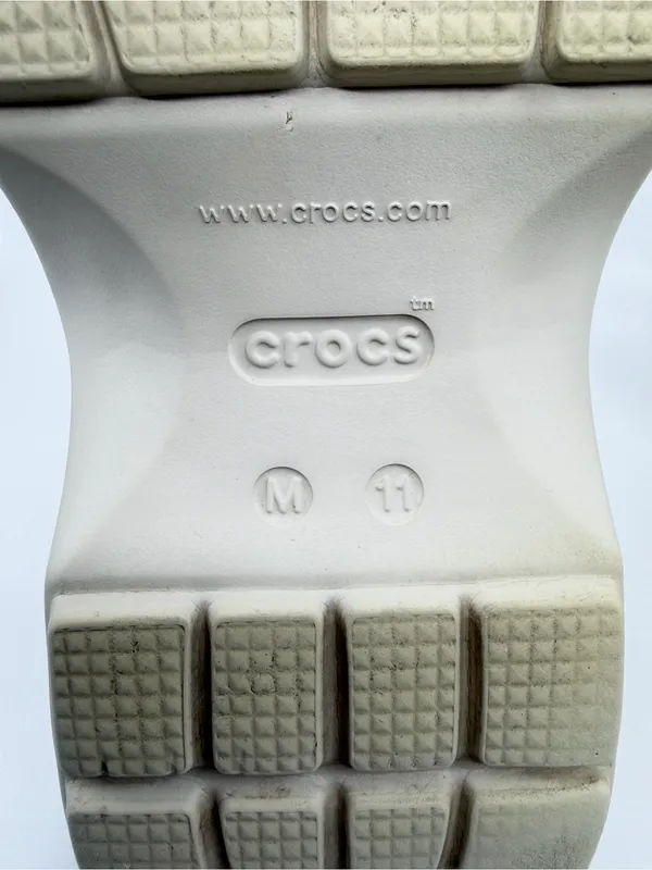 Crocs Stomp Lined Clogs color stucco, featuring a thick platform sole SZ 11 - Image 10
