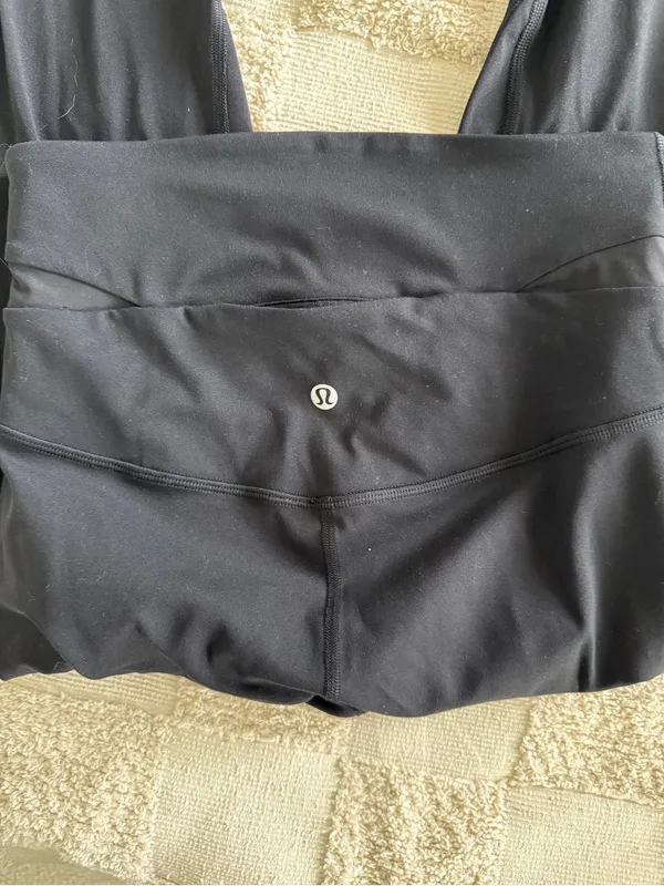 Lululemon Aligned Angles Super High Rise Tight 28"
Black size 4 - Image 8