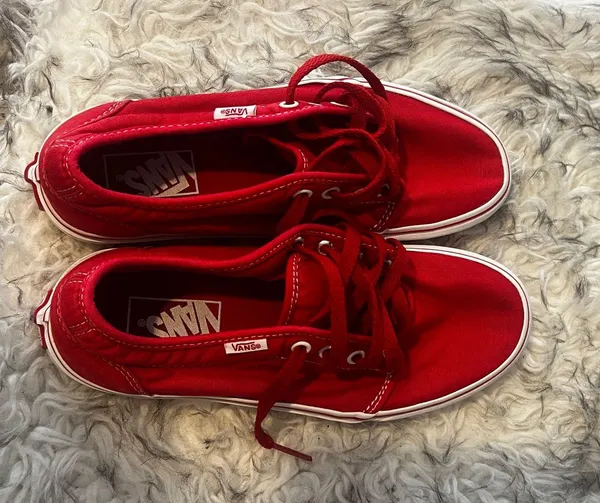 Red Vans Sneakers – Women’s Size 7 (Fits 8) Classic low-top red Vans with white stitching and sole. Barely worn, excellent condition. Labeled as US Women’s 7, but they fit more like an 8. Perfect for everyday style or streetwear looks. - Image 7