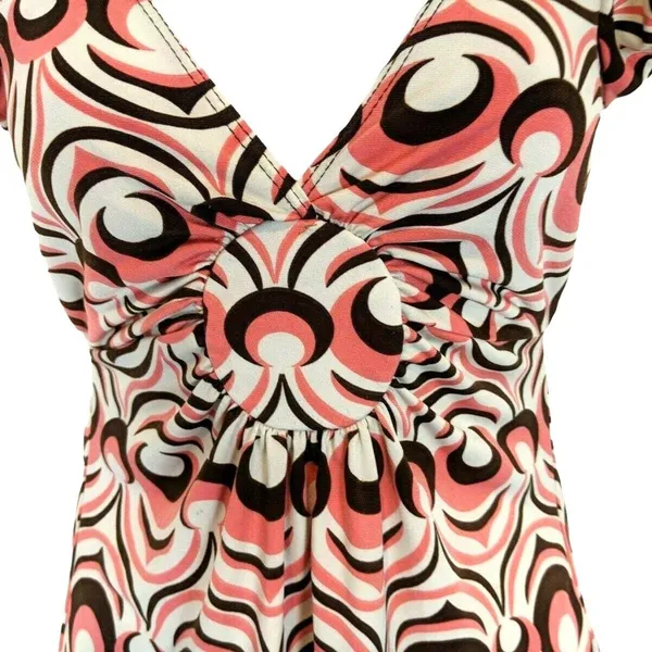 Short Sleeve Medium V - Image 5