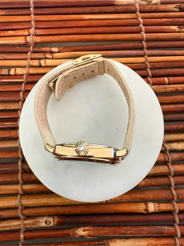Premier Designs Gold-Tone Case Watch Cream Strap and White Dial Needs Battery - Image 6