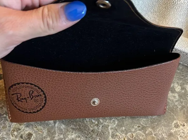 Ray-Ban Sunglass Case - Image 4