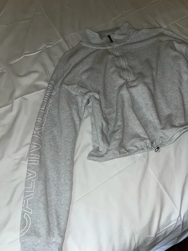 Calvin Klein Cropped Quarter-Zip Performance Women’s Pullover - Image 6