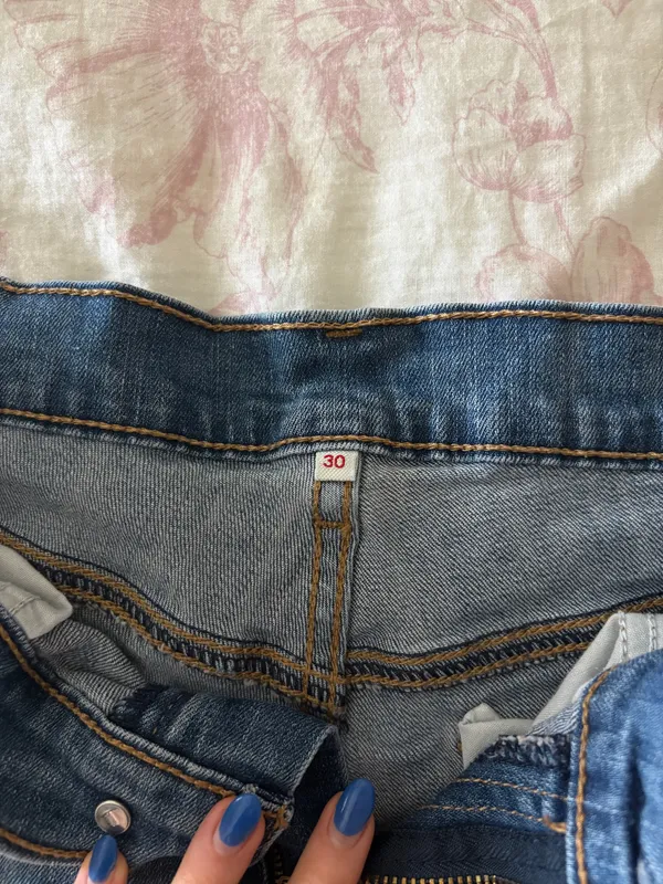 Levi’s Shorts - Image 4