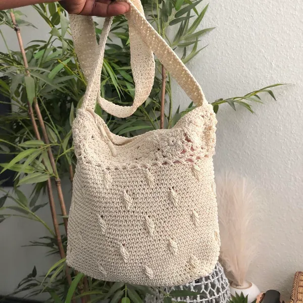 90s Carlo D’Santi Cream Beige crochet tote crossbody messenger hobo bag purse #boho #indie #festival #bohemian #vintage Measurement ent in pics - Image 3