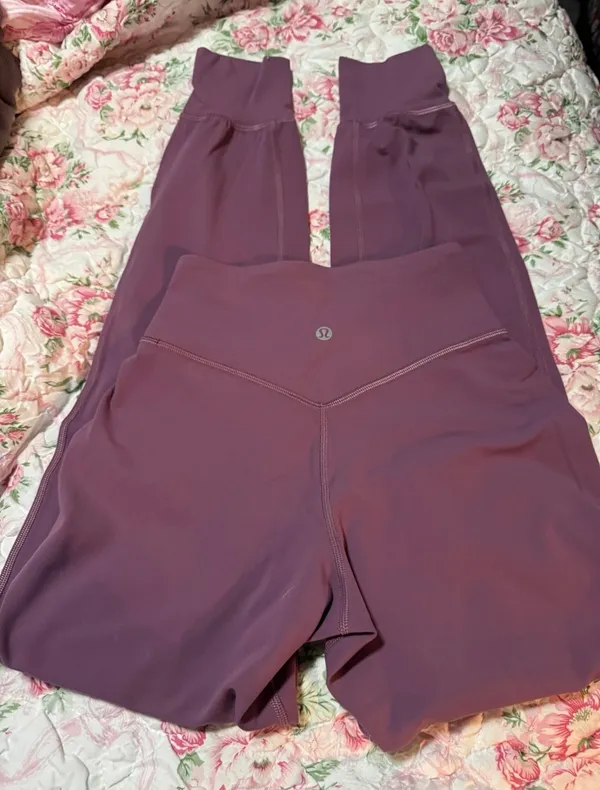 Lululemon Size 0 Align Joggers Purple - Image 4