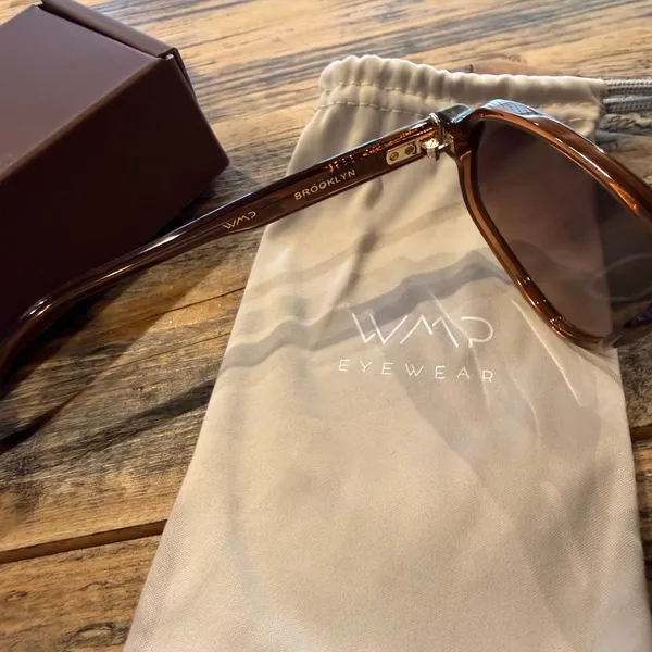 WMP Eyewear Brooklyn Oversized Aviator Sunglasses Brown - Image 5