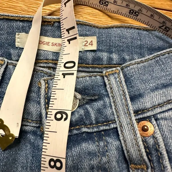 Levi’s wedgie skinny button fly raw hem jeans 24 - Image 7