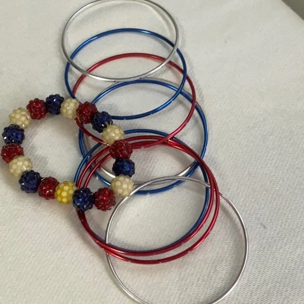 Bangles and Stretch - Image 3