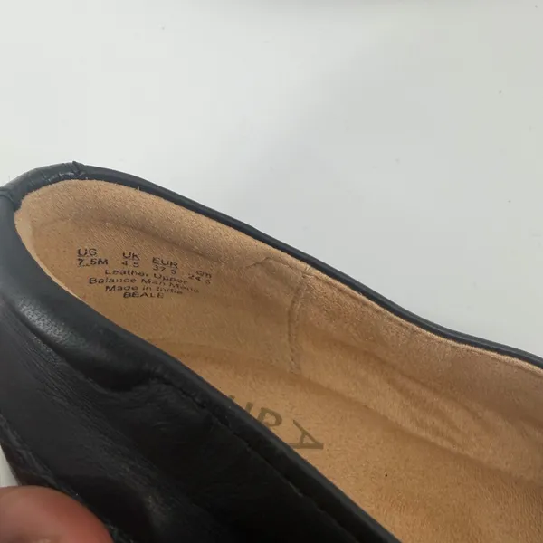 Naturalizer black Beale slip-on loafers size 7.5 - Image 5