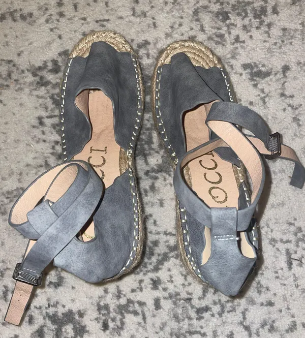 Gucci Grey Espadrille Wedges - Image 5