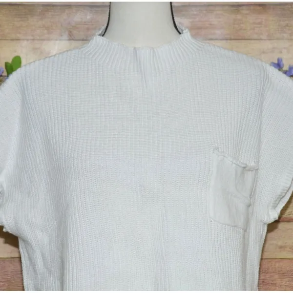 Olivaceous Ladies White Crop Cap Sleeve Sweater Top Size L Ribbed Mock Neck - Image 3