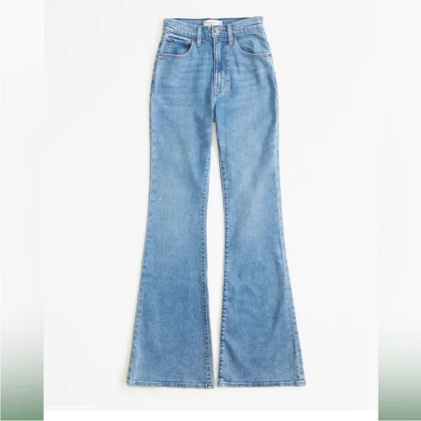 Abercrombie & Fitch Ultra High Rise The Flare Jeans - Image 4