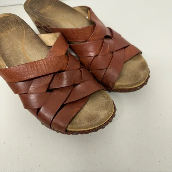 Dansko Brown Leather Strappy Slip On Mule Sandals Womens 6.5 Wood Platform - Image 6