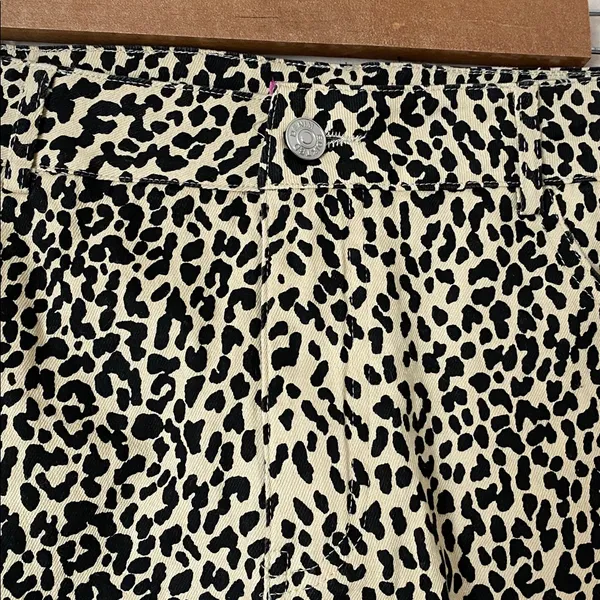 Edikted leopard print denim mini skirt - Image 3