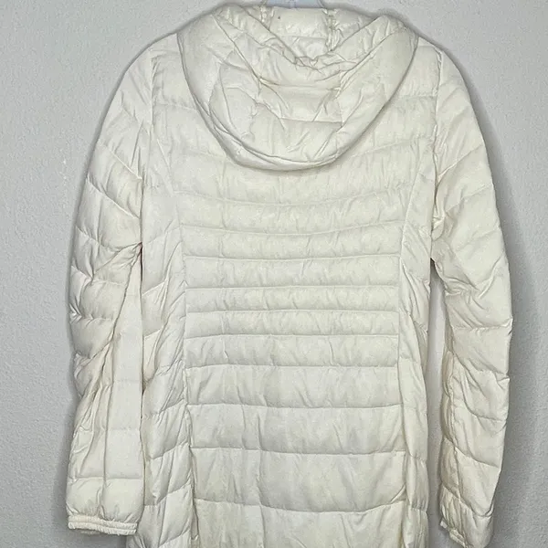 Uniqlo Down Filled‎ Hoody Coat - Image 4