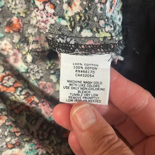 BDG floral cotton mini skirt. Size 12. - Image 4